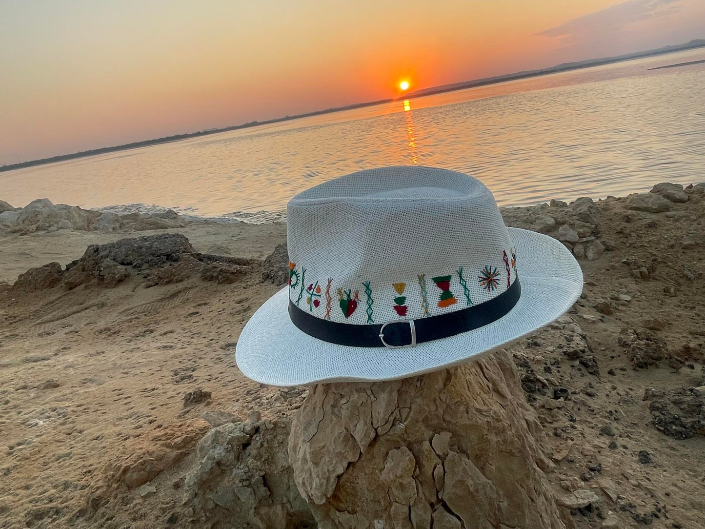 Everyday hat with handmade embroidery