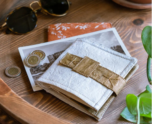 Upcycled Plastic Nūt Wallet